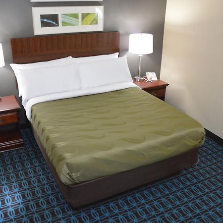 Quality Inn & Suites ดับลิน ภายนอก รูปภาพ